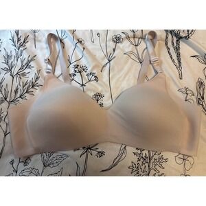 Warner's Beige Full Figure No Side Effects Wirefree Bra, 40B